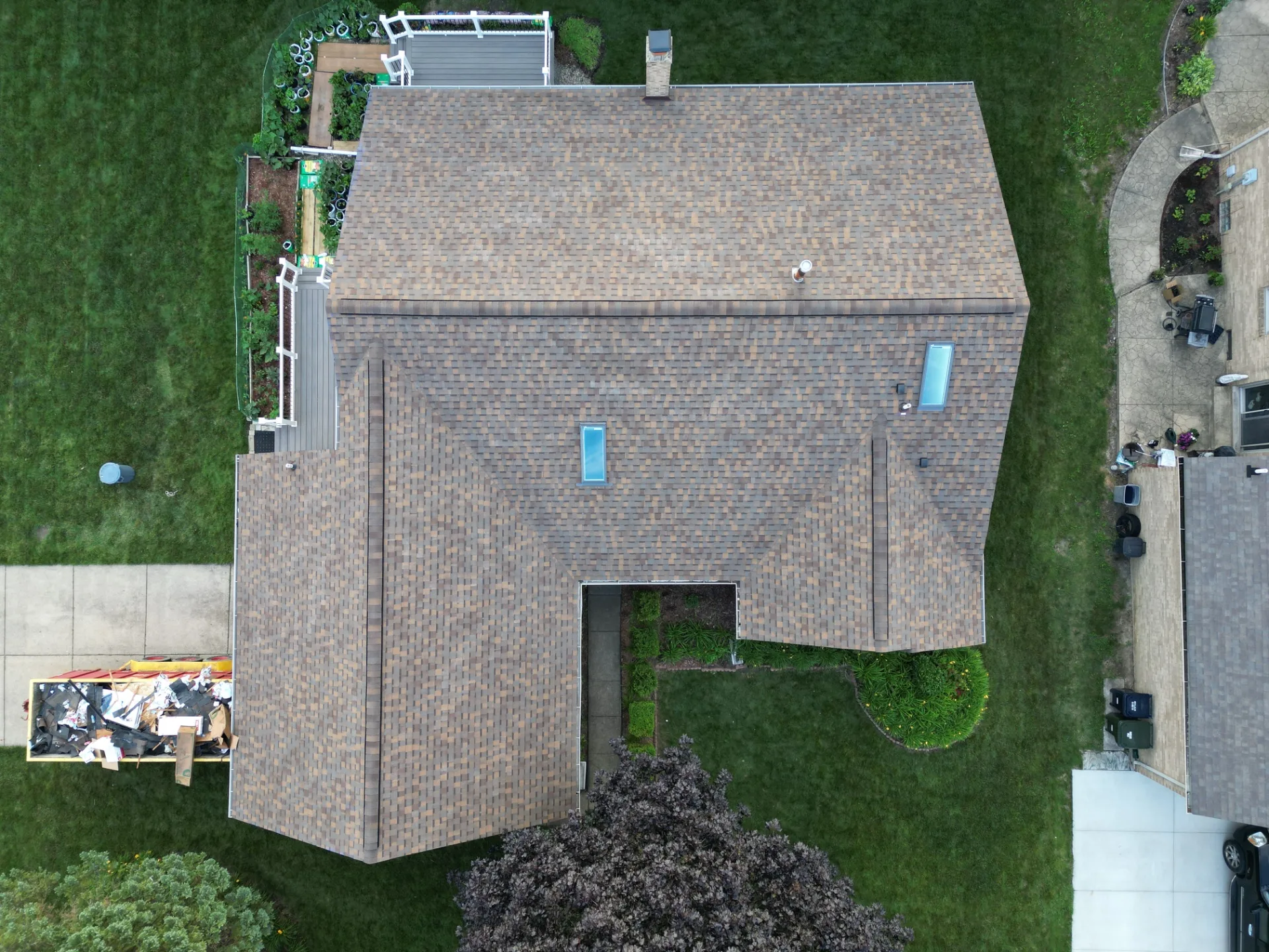 Roof Replacement in Sterling Heights with Atlas Pinnacle Pristine Copper Canyon shingles — photo 7 of 8