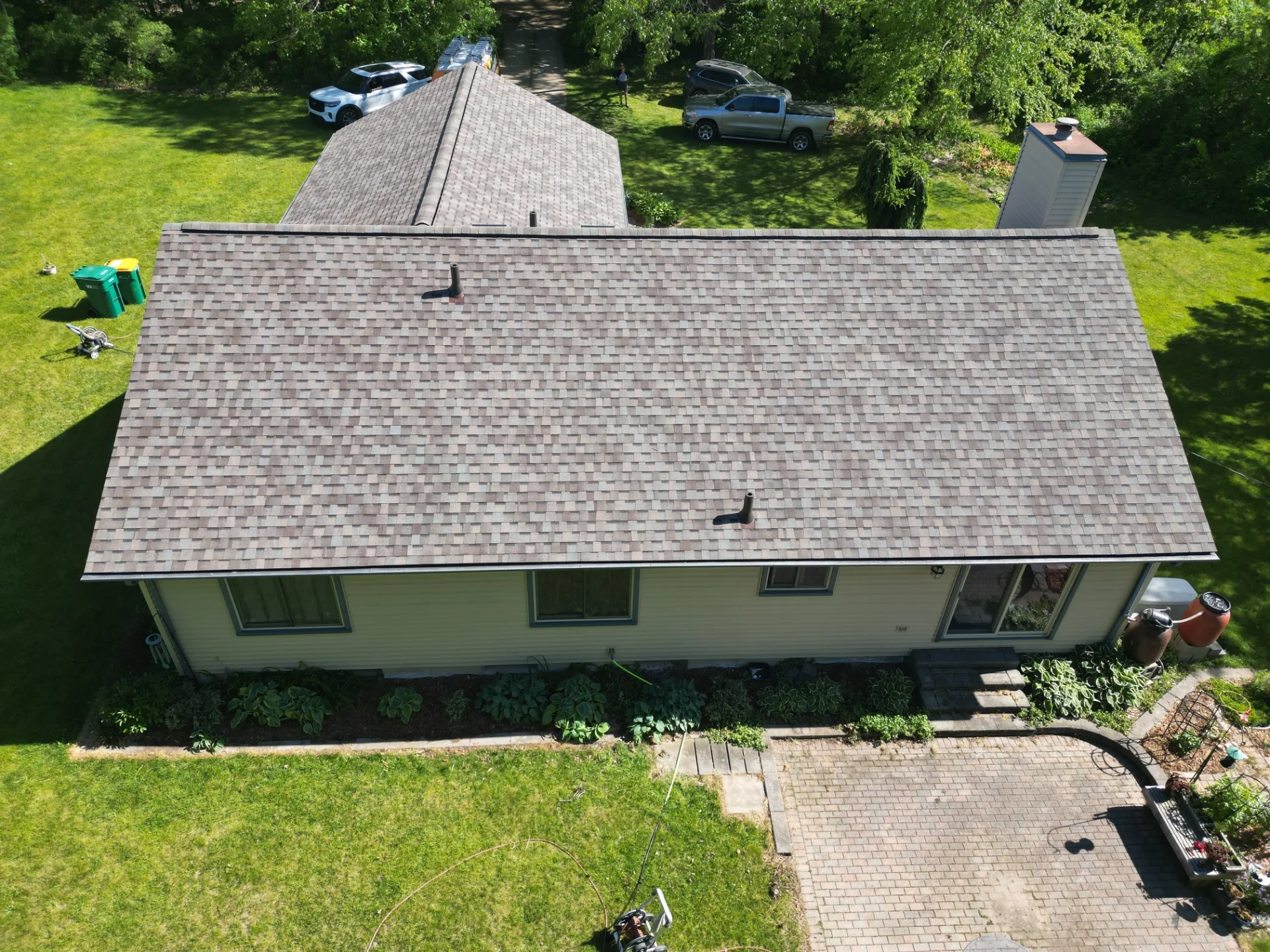 Roof Replacement in Davisburg with Atlas Pinnacle Pristine Majestic Shake shingles — photo 6 of 8