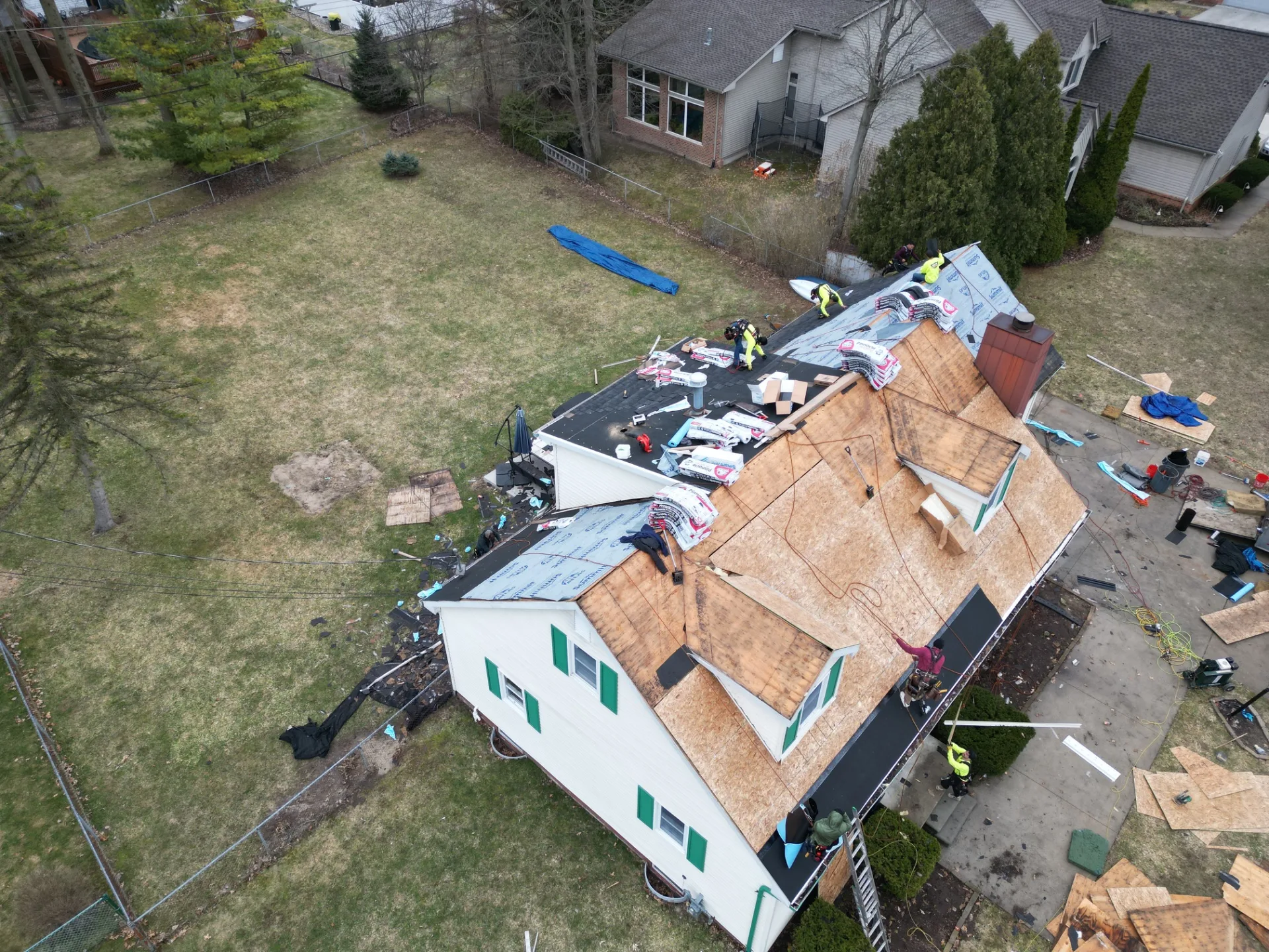 Roof Replacement in St. Clair with Atlas Pinnacle Pristine Black Shadow shingles — photo 2 of 12