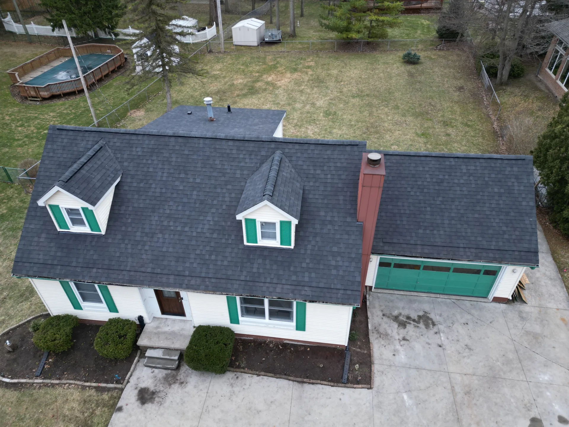 Roof Replacement in St. Clair with Atlas Pinnacle Pristine Black Shadow shingles — photo 11 of 12