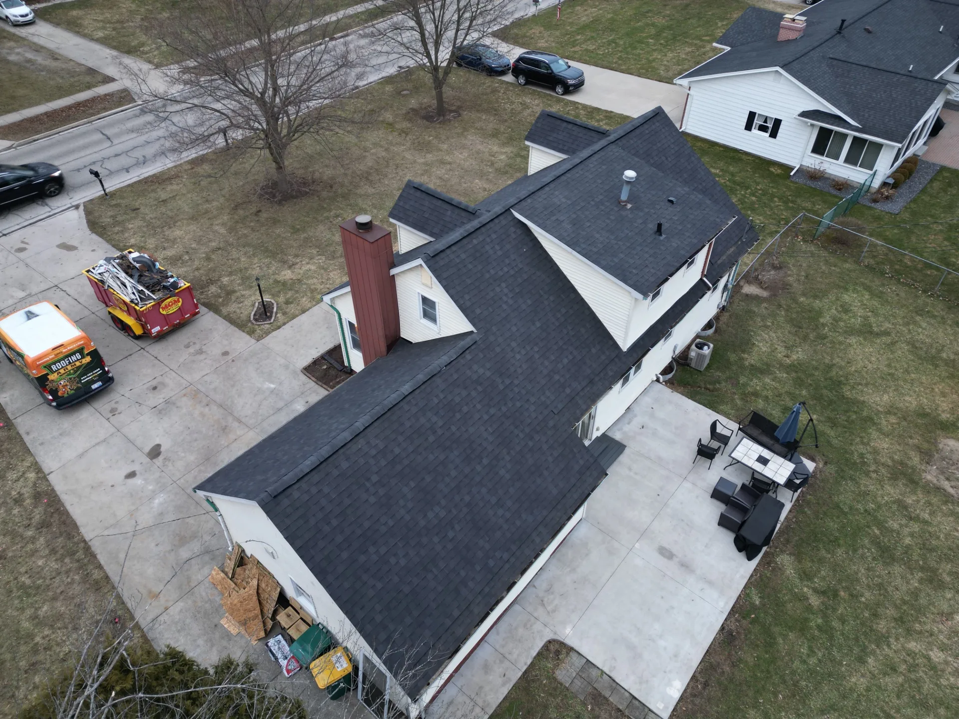 Roof Replacement in St. Clair with Atlas Pinnacle Pristine Black Shadow shingles — photo 7 of 12