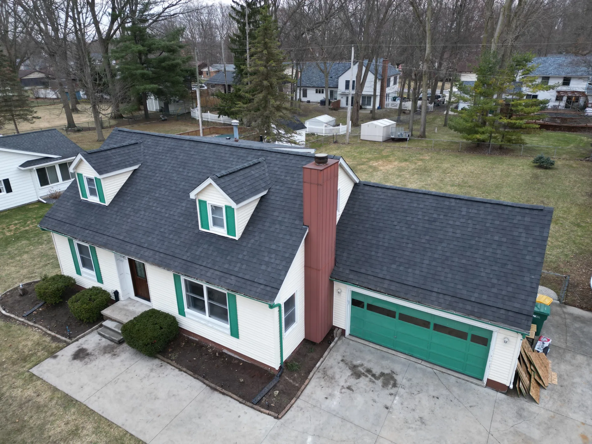 Roof Replacement in St. Clair with Atlas Pinnacle Pristine Black Shadow shingles — photo 12 of 12